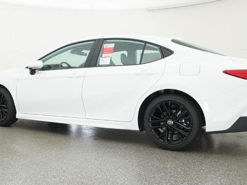 Used 2026 Toyota Camry SE FWD image 51