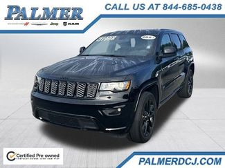 Certified 2021 Jeep Grand Cherokee Laredo X image 1