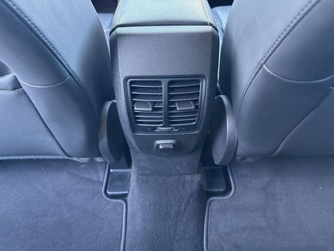 Used 2019 Ford Escape SEL image 20