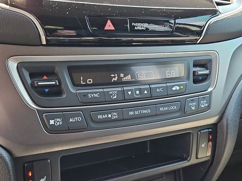 Used 2020 Honda Pilot EX-L image 17