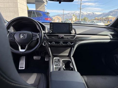 Used 2019 Honda Accord Sport image 12