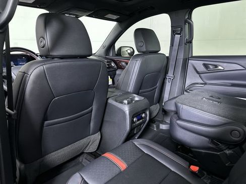 New 2026 Chevrolet Traverse RS w/ LPO, Floor Liner Package AWD/4WD image 22