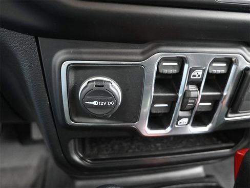 Used 2020 Jeep Wrangler Unlimited Willys image 27