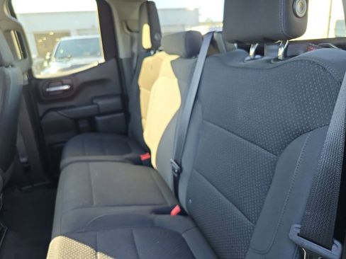 Used 2019 Chevrolet Silverado 1500 Custom w/ Custom Value Package image 10