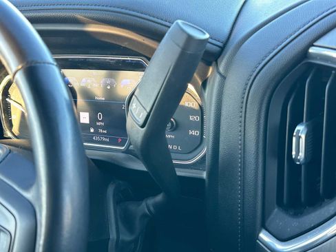 Used 2022 GMC Sierra 2500 Denali w/ Denali Ultimate Package image 38