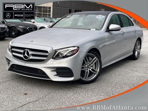Used 2019 Mercedes-Benz E 300 image 1