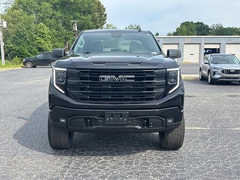 Used 2023 GMC Sierra 1500 Elevation w/ X31 Off-Road Package AWD/4WD image 2