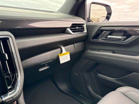 New 2026 GMC Yukon XL Elevation image 27