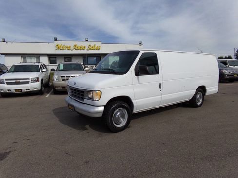 Used 1995 Ford E-250 and Econoline 250 Super image 1