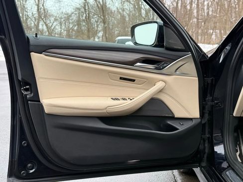 Used 2017 BMW 540i xDrive AWD/4WD image 10