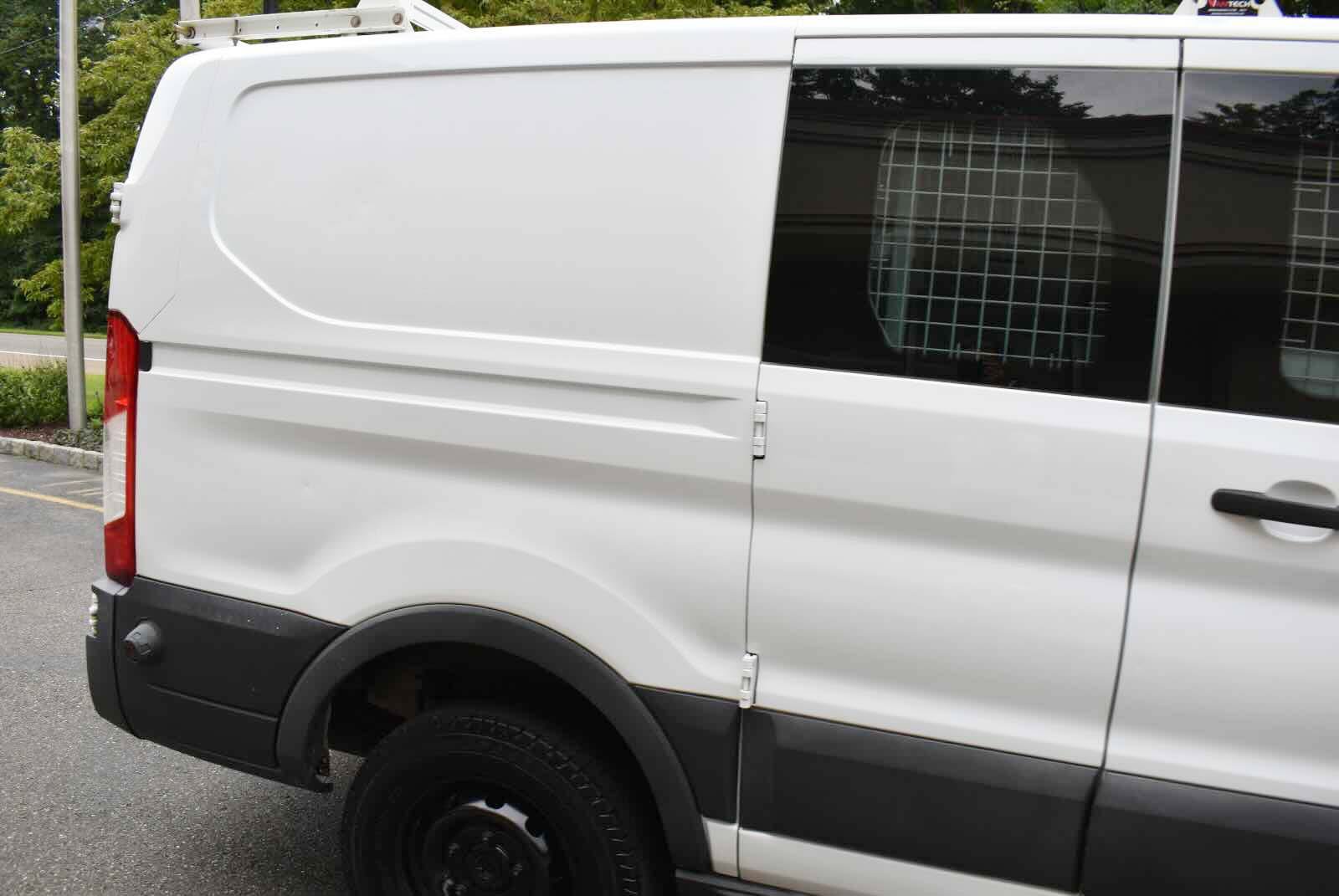 Used 2017 Ford Transit 250 130 Low Roof w/ Exterior Upgrade Package RWD image 48