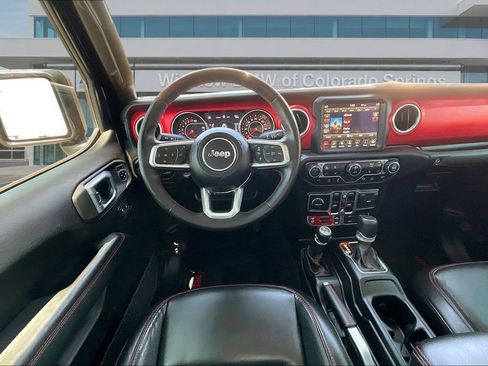 Used 2020 Jeep Gladiator Rubicon AWD/4WD image 9