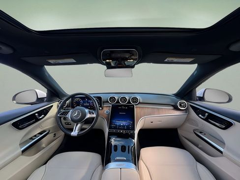 Used 2025 Mercedes-Benz C 300 4MATIC Sedan image 24