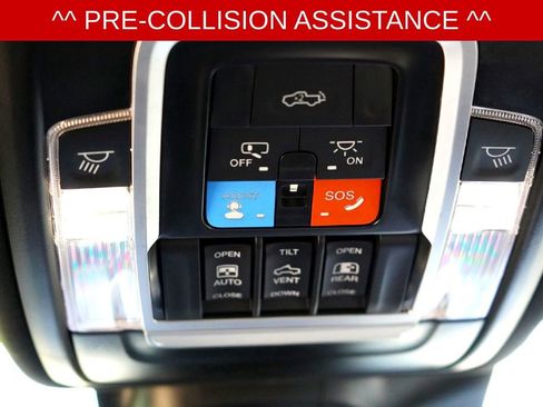 Used 2025 RAM 3500 Limited image 28