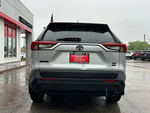 Certified 2024 Toyota RAV4 LE AWD/4WD image 4
