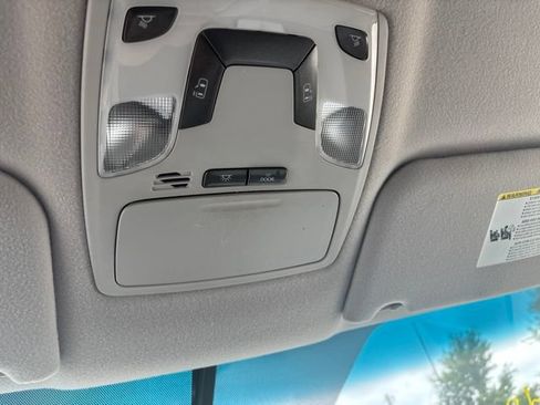 Used 2012 Toyota Sienna LE FWD image 13