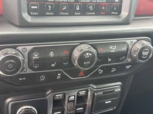 Used 2019 Jeep Wrangler Unlimited Rubicon w/ Advanced Safety Group AWD/4WD image 21