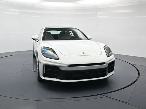 Used 2026 Porsche Panamera image 30