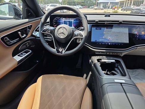 New 2027 Mercedes-Benz E 450 4MATIC Sedan image 5