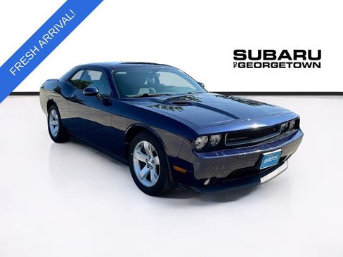 Used 2013 Dodge Challenger R/T RWD image 1