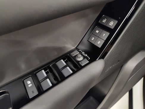 New 2026 Land Rover Range Rover Velar S AWD/4WD image 22
