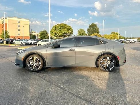 Used 2024 Toyota Prius Limited w/ Limited Premium Package AWD/4WD image 7