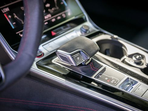 Used 2023 Audi RS 6 image 31