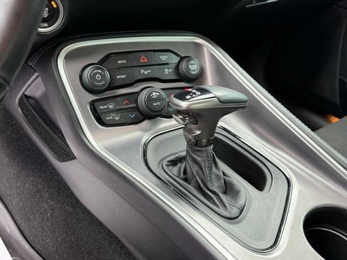 Used 2019 Dodge Challenger SXT w/ Driver Convenience Group RWD image 21
