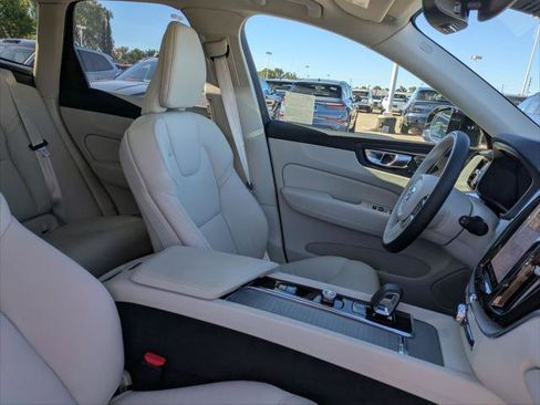 Used 2025 Volvo XC60 T8 Plus w/ Protection Package Premier image 25