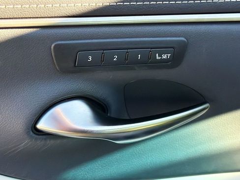 Used 2023 Lexus ES 350 w/ Premium Package image 18