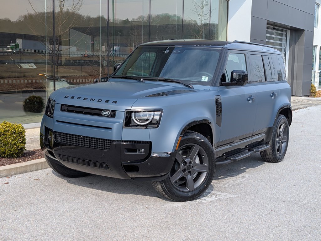 New 2026 Land Rover Defender 110 X-Dynamic SE AWD/4WD image 1