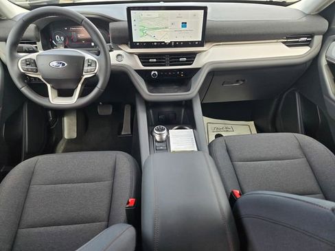 New 2026 Ford Explorer Active image 16