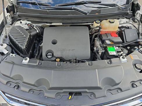 Used 2018 Chevrolet Traverse Premier image 38