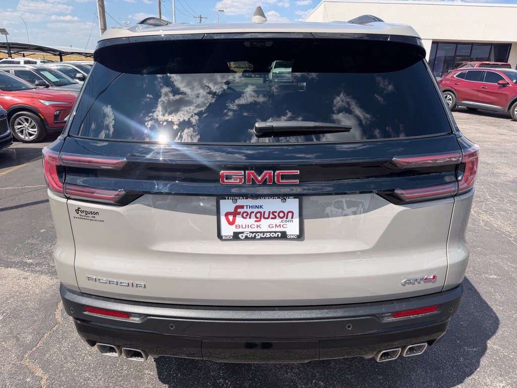 Used 2026 GMC Acadia AT4 w/ Luxury Package AWD/4WD image 14