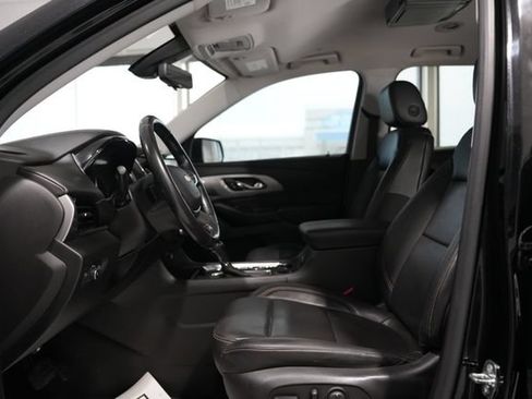 Used 2018 Chevrolet Traverse LT AWD/4WD image 17