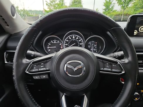 Used 2017 MAZDA CX-5 Touring w/ Preferred Equipment Package AWD/4WD image 17