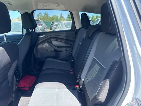 Used 2015 Ford Escape SE w/ Equipment Group 201A FWD image 15