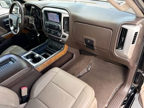Used 2018 GMC Sierra 1500 SLT AWD/4WD image 30