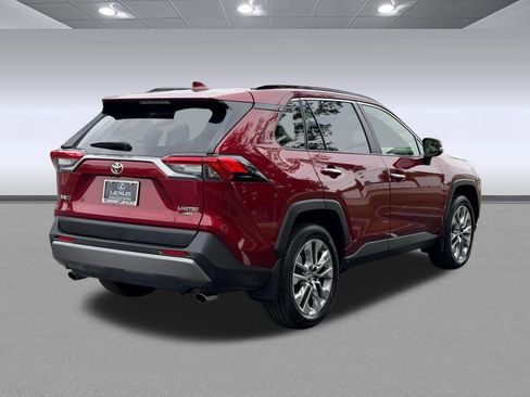 Used 2019 Toyota RAV4 Limited w/ Cold Weather Package AWD/4WD image 9