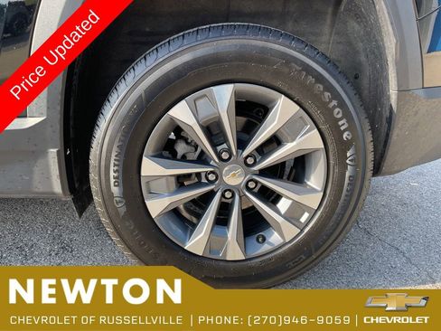 Used 2025 Chevrolet Equinox LT FWD image 19