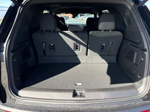 New 2026 Chevrolet Traverse LT w/ Driver Confidence Package image 20