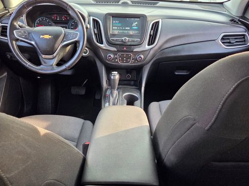 Used 2018 Chevrolet Equinox LT image 8