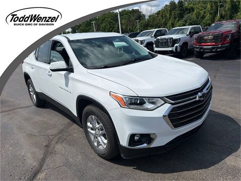 Used 2021 Chevrolet Traverse LT w/ LPO, Floor Liner Package AWD/4WD image 1
