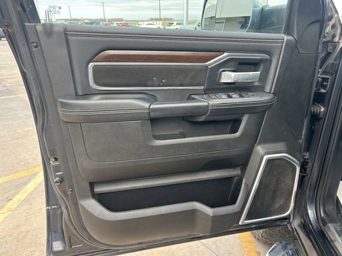 Used 2022 RAM 2500 Laramie w/ Chrome Appearance Group image 16