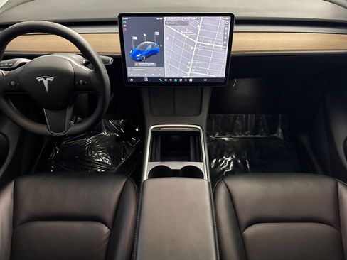 Used 2021 Tesla Model Y Long Range AWD/4WD image 15