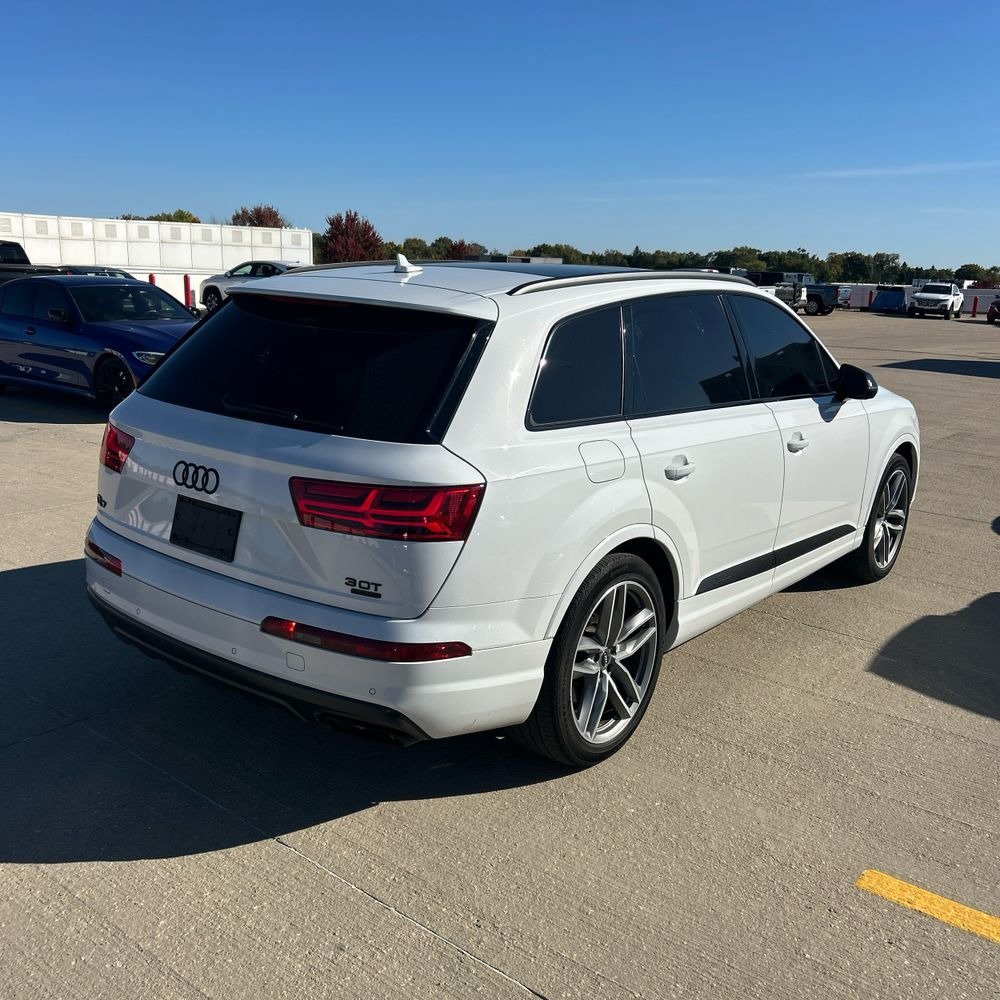 Used 2018 Audi Q7 3.0T Prestige w/ Prestige Package AWD/4WD image 3