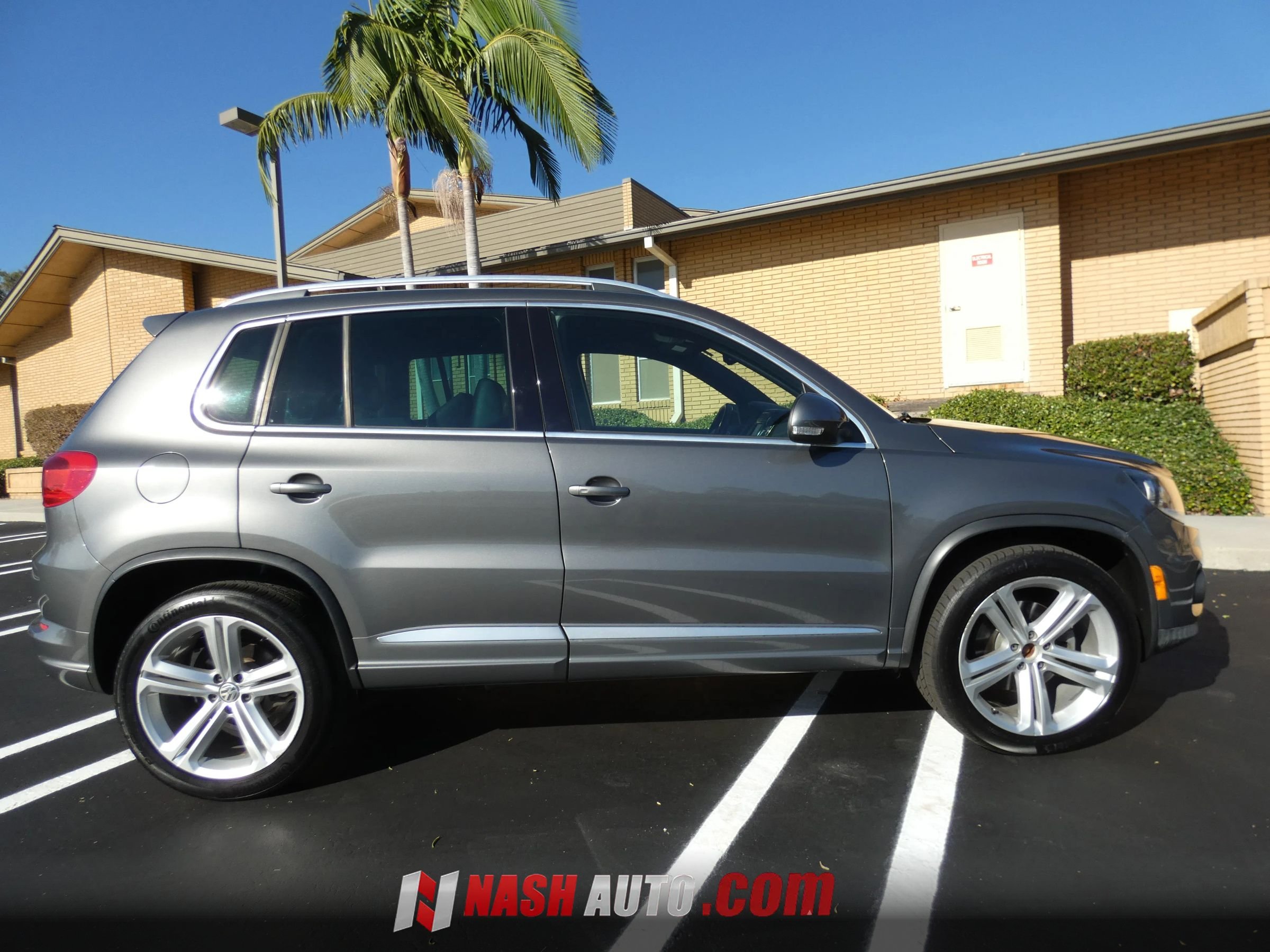 Used 2016 Volkswagen Tiguan R-Line FWD image 7