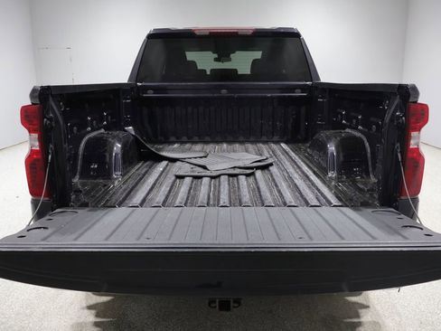 Used 2023 Chevrolet Silverado 1500 LT AWD/4WD image 4