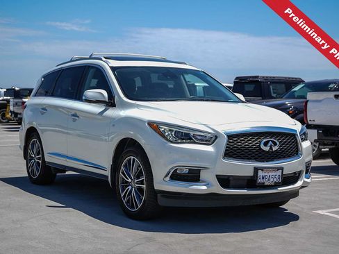 Used 2019 INFINITI QX60 Luxe w/ Sensory Package AWD/4WD image 3