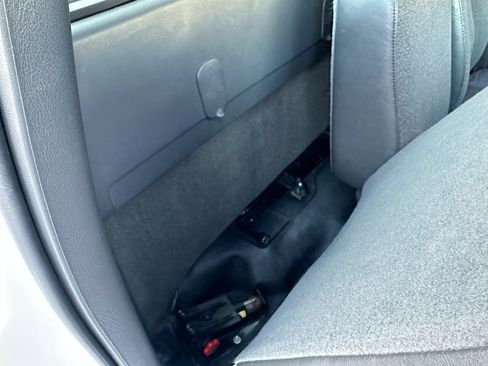 Used 2004 Chevrolet Silverado 2500 W/T image 26